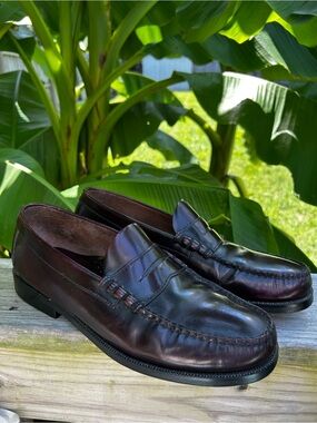 GH Bass Mens 11M Burgundy Leather Penny Loafers Vintage Oxblood Dress Shoes